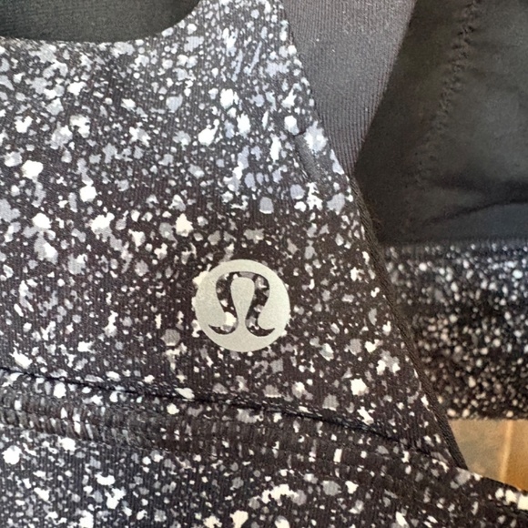 Lululemon Energy Bra Long Line Splatter Print Size 4 Yoga Pilates Running - Picture 3 of 6